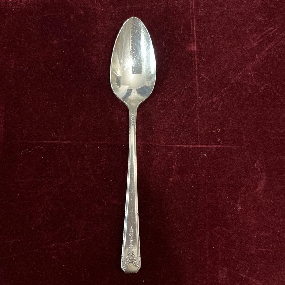 1 Dinner/Teaspoon Milady Oneida Community‎ 1940 Silver Plate Silverplate Floral
